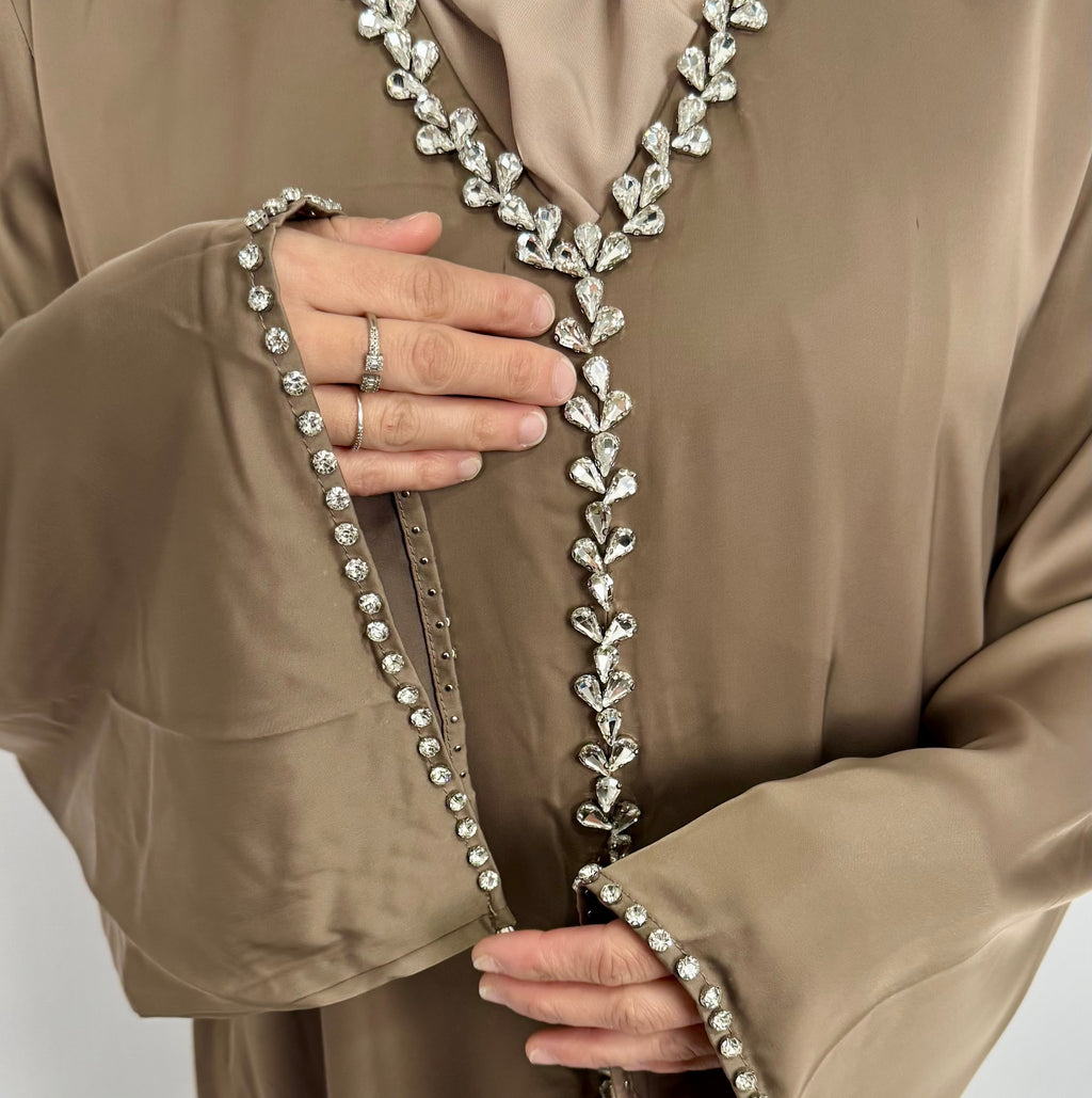 Abaya perlée taupe